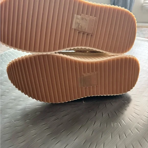 Dolce Vita - New with out tags - Picture 3 of 3